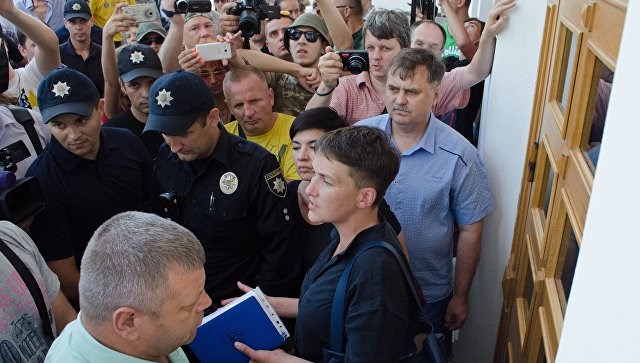 Nữ phi công Nadezhda Savchenko thường có những phát biểu rất mơ hồ về tình hình Ukraine hiện nay