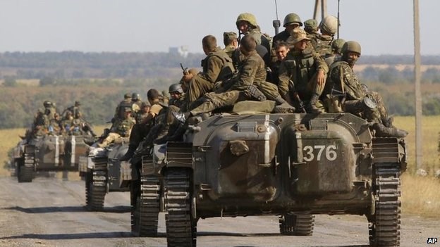 Tổng thống Putin đ&atilde; ra lệnh cho 17.600 l&iacute;nh đ&oacute;ng qu&acirc;n gần Ukraine trở về căn cứ