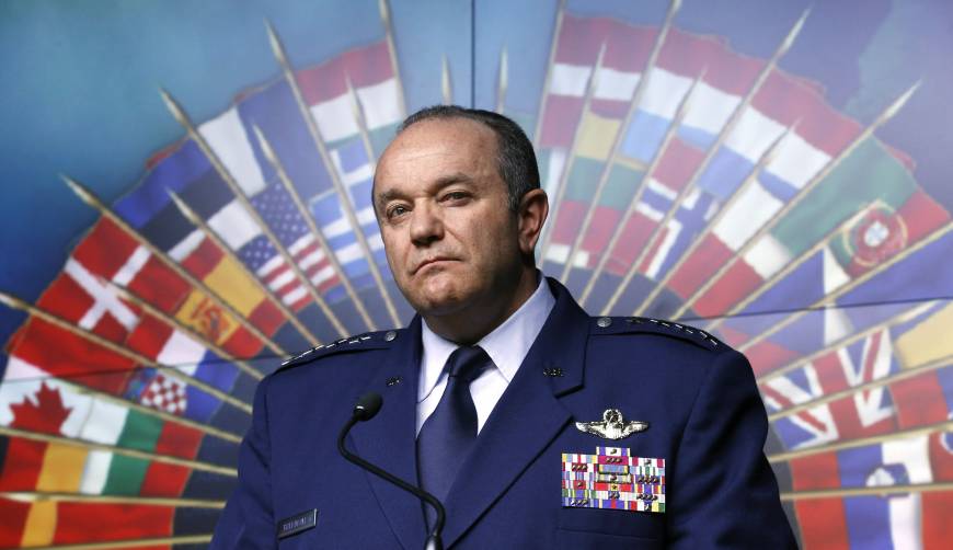 Tư lệnh NATO &ldquo;nghi ngờ&rdquo; lệnh r&uacute;t qu&acirc;n ra khỏi bi&ecirc;n giới Nga &ndash; Ukraine của tổng thống Putin