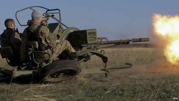 T&igrave;nh h&igrave;nh Ukraine phức tạp do qu&acirc;n ly khai v&agrave; qu&acirc;n đội Ukraine c&ugrave;ng tuy&ecirc;n bố nắm quyền kiểm so&aacute;t s&acirc;n bay Donetsk