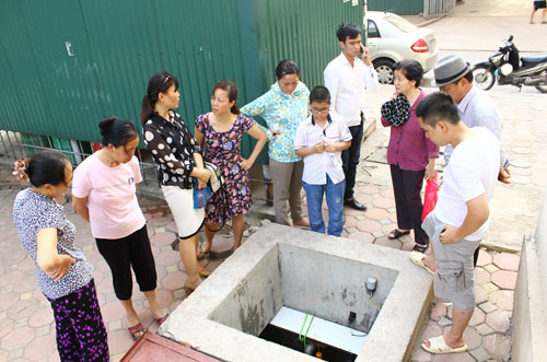 T&igrave;nh trạng mất nước k&eacute;o d&agrave;i khiến cho cuộc sống của hơn 300 hộ gia đ&igrave;nh ho&agrave;n to&agrave;n bị đảo lộn