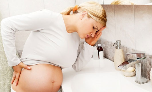 Hiện tượng ốm ngh&eacute;n khi mang thai tuy g&acirc;y kh&oacute; chịu cho người mẹ nhưng được xem như c&oacute; lợi cho tr&iacute; tuệ của đưa trẻ