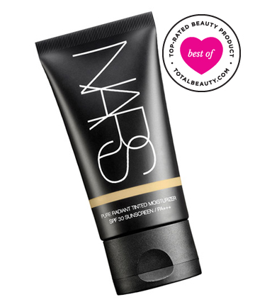 Nars Pure Radiant Tinted Moisturizer - Broad Spectrum SPF 30 c&oacute; thể thay thế kem nền ho&agrave;n hảo bởi khả năng che phủ rất tốt