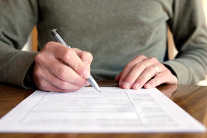 trong kỳ thi m&ocirc;n &ldquo;Kỹ năng l&atilde;nh đạo quản l&yacute;&rdquo;, &ocirc;ng Lộc đ&atilde; kh&ocirc;ng dự thi m&agrave; nhờ một người kh&aacute;c thi gi&ugrave;m