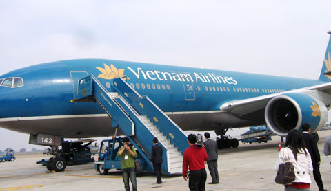 nhiều h&agrave;nh kh&aacute;ch đi Vietnam Airlines, Jetstar Pacific trước v&agrave; sau Tết &Acirc;m lịch cũng ph&agrave;n n&agrave;n v&igrave; m&aacute;y bay chậm chuyến li&ecirc;n tục