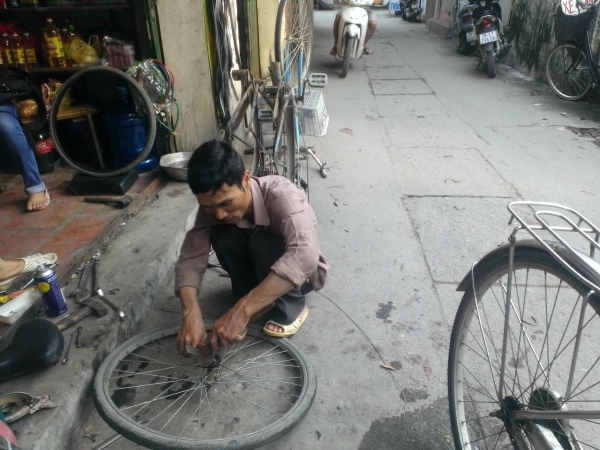  Địa phương tự đặt ra điều kiện kinh doanh đối với nghề sửa chữa &ocirc;t&ocirc;, m&ocirc;t&ocirc;, xe đạp l&agrave; sai quy định