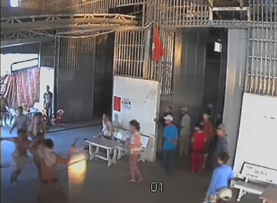 Hiện trường vụ giết người do camera an ninh ghi lại