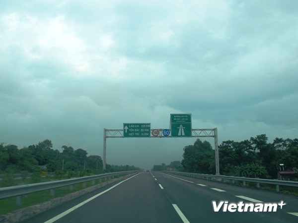 Tin tức thời sự mới nhất hôm nay 16/11: Gói thầu A8 cao tốc Nội Bài