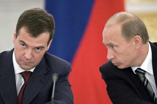 Tin tức thời sự mới nhất h&ocirc;m nay 23/11: Tổng thống Putin c&oacute; thể c&aacute;ch chức &ocirc;ng Medvedev 