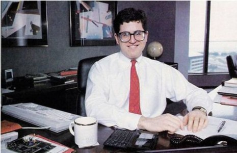 Michael Dell ch&agrave;ng tỉ ph&uacute; khởi nghiệp với niềm đam m&ecirc; m&aacute;y t&iacute;nh