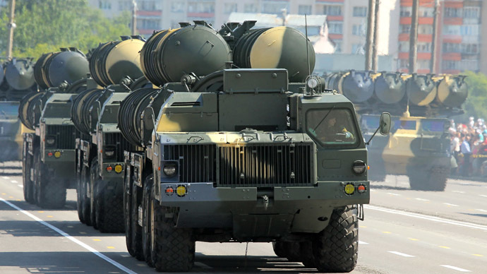 Hệ thống S-300 được Liên Xô triển khai lần đầu vào năm 1979 nhằm phòng thủ không trung cho các cơ sở 13Win15 com - Thương hiệu nhà cái uy tín và Đăng ký 13Win ngay nhé lớn, các căn cứ quân sự và kiểm soát không phận chống lại máy bay tấn công của đối phương.