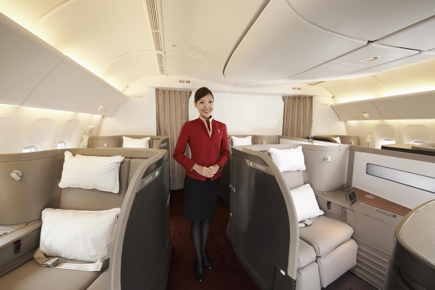Cathay Pacific cũng là một ông lớn có tên trong danh sách các hãng có khoang máy bay hạng nhất đắt nhất thế giới