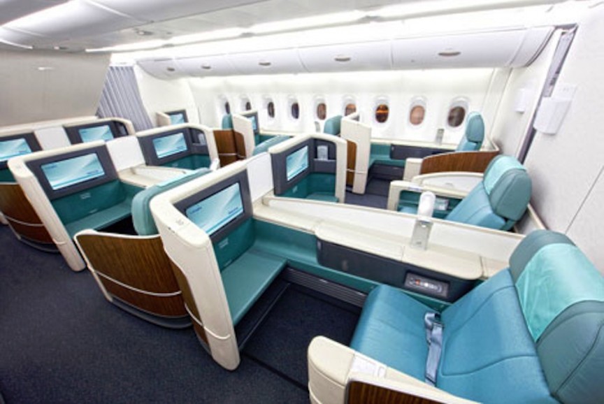 Toa hạng nhất Kosmo được ví như một khách sạn trên độ cao 40.000 feet