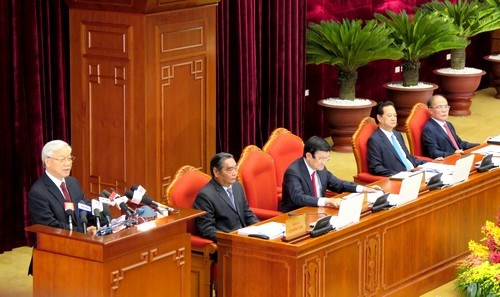 Tham dự Hội nghị Trung ương lần thứ 12 (kh&oacute;a XI) c&oacute; Tổng B&iacute; thư Nguyễn Ph&uacute; Trọng, Chủ tịch nước Trương Tấn Sang, Thủ tướng Nguyễn Tấn Dũng v&agrave; nhiều quan chức cấp cao kh&aacute;c