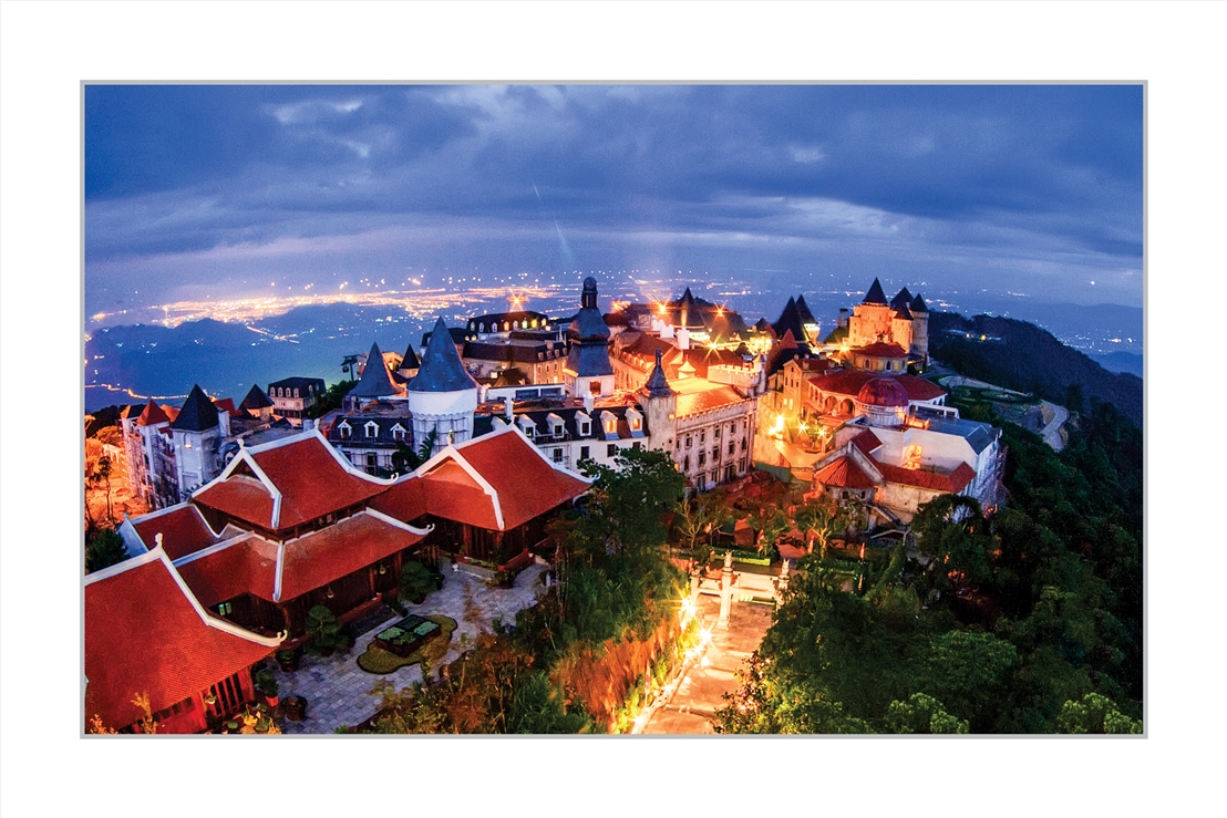 To&agrave;n cảnh B&agrave; N&agrave; về đ&ecirc;m