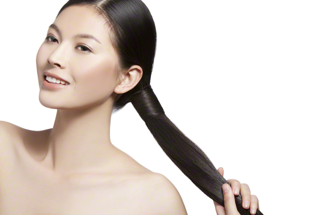 Thực phẩm gi&uacute;p t&oacute;c chắc khỏe từ b&ecirc;n trong cho ph&aacute;i nữ trong m&ugrave;a đ&ocirc;ng lạnh