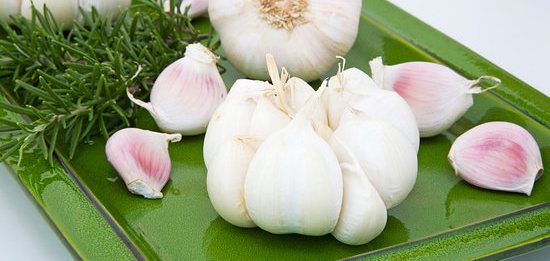 Tỏi c&oacute; rất nhiều lợi &iacute;ch trong cuộc sống