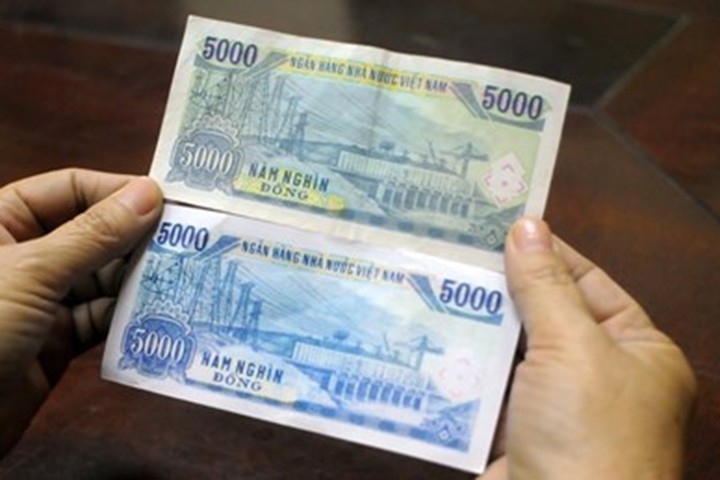 Trước đ&oacute; lực lượng chức năng TPHCM cũng ph&aacute;t hiện v&agrave; bắt giữ một đối tượng sử dụng tiền giả