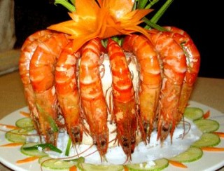 Ăn t&ocirc;m t&aacute;i ch&iacute;nh l&agrave; một trong những sai lầm trong ăn uống thường gặp