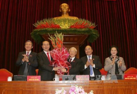 Cơ cấu Bộ Ch&iacute;nh trị kh&oacute;a XII khoảng 19 người nhằm đ&aacute;p ứng y&ecirc;u cầu, đ&ograve;i hỏi c&ocirc;ng việc trong t&igrave;nh h&igrave;nh mới.