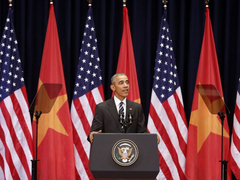 Sự xuất hiện của Tổng thống Mỹ Obama thu h&uacute;t mọi &aacute;nh nh&igrave;n