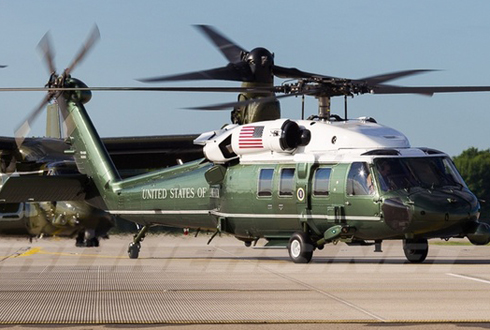Trực thăng Marine One của Tổng thống Mỹ tại sân bay Nội Bài Trực thăng Marine One của Tổng thống Mỹ tại sân bay Nội Bài