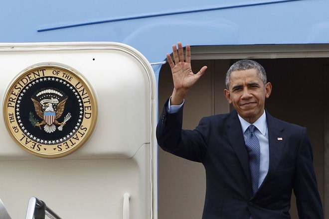 Sau 2 chặng dừng tiếp nhiên liệu, máy bay chở Tổng thống Obama dự kiến hạ cánh tại sân bay Nội Bài vào 1h sáng ngày 23/5 (giờ Hà Nội). Ảnh Washington Times
