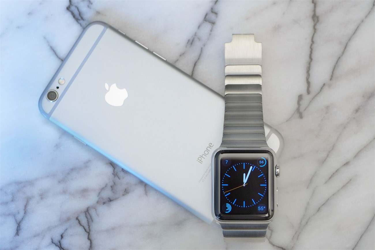Apple Watch có thiết kế đẹp. Ảnh: Bloomberg Apple Watch có thiết kế đẹp. Ảnh: Bloomberg