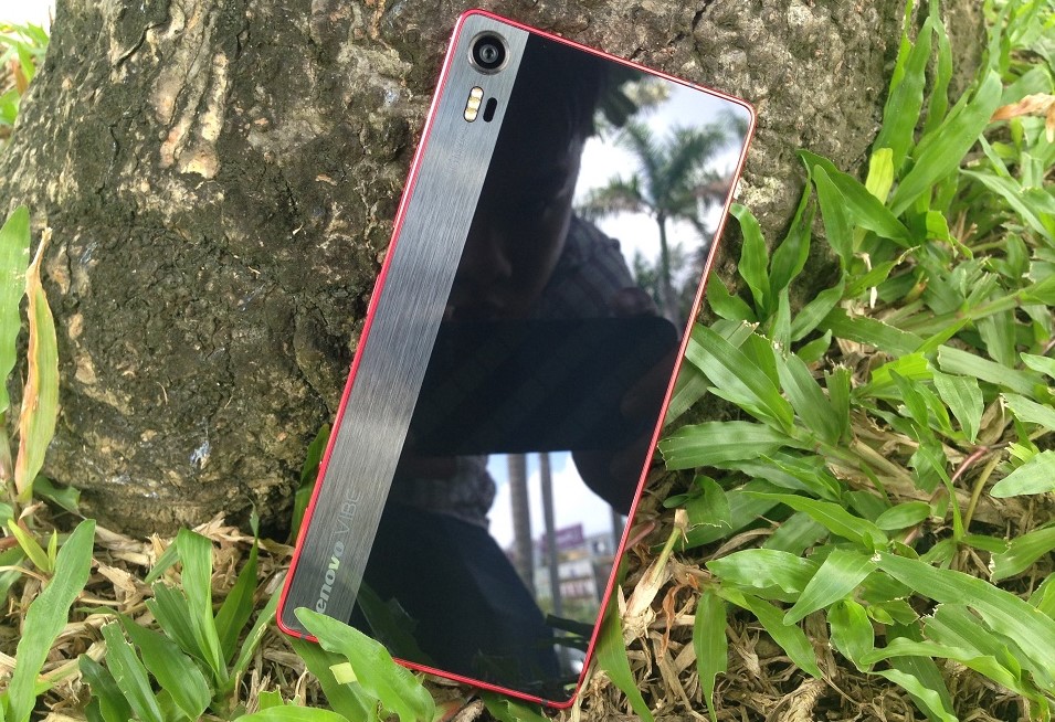 Đ&acirc;y l&agrave; những chiếc smartphone hot nhất hiện nay c&oacute; ngoại h&igrave;nh kh&ocirc;ng kh&aacute;c g&igrave; m&aacute;y ảnh số
