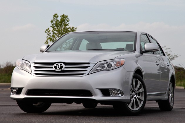 Toyota thu hồi xe Avalon Sedan phi&ecirc;n bản 2011 v&agrave; 2012