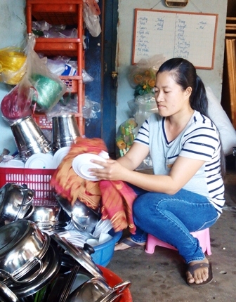 Tin tức mới nhất vụ nhặt được 40 triệu tại ng&acirc;n h&agrave;ng Agribank, c&ocirc; g&aacute;i đ&atilde; trao trả lại số tiền cho chủ