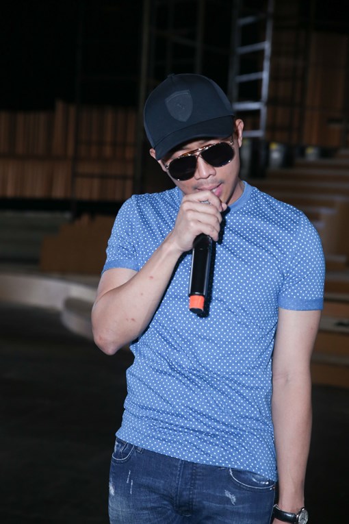 Trấn Th&agrave;nh đổi &lsquo;xế hộp&rsquo; trị gi&aacute; bạc tỷ sau 1 năm tất bật chạy show