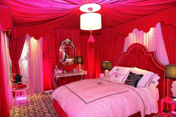 Sắc hồng th&ecirc;m ấn tượng cho việc trang tr&iacute; nh&agrave; ng&agrave;y Valentine