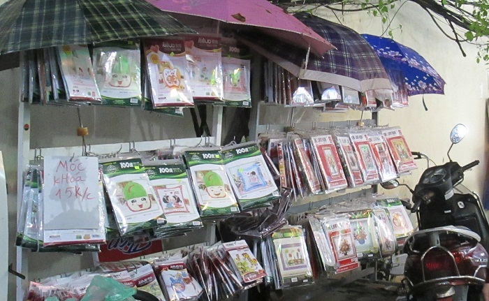 Đa dạng mẫu m&atilde; c&aacute;c sản phẩm tranh th&ecirc;u chữ thập