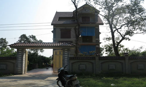 Căn nh&agrave; l&agrave; nguy&ecirc;n nh&acirc;n m&acirc;u thuẫn của gia đ&igrave;nh chị T. 