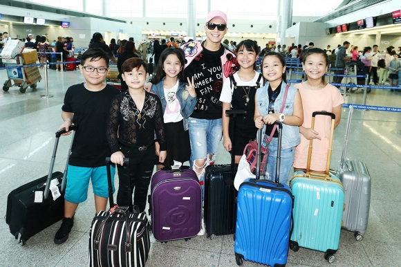 Noo Phước Thịnh c&ugrave;ng học tr&ograve; The Voice Kids đi du lịch tại Th&aacute;i Lan