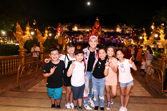 Noo Phước Thịnh c&ugrave;ng học tr&ograve; The Voice Kids đi du lịch tại Th&aacute;i Lan