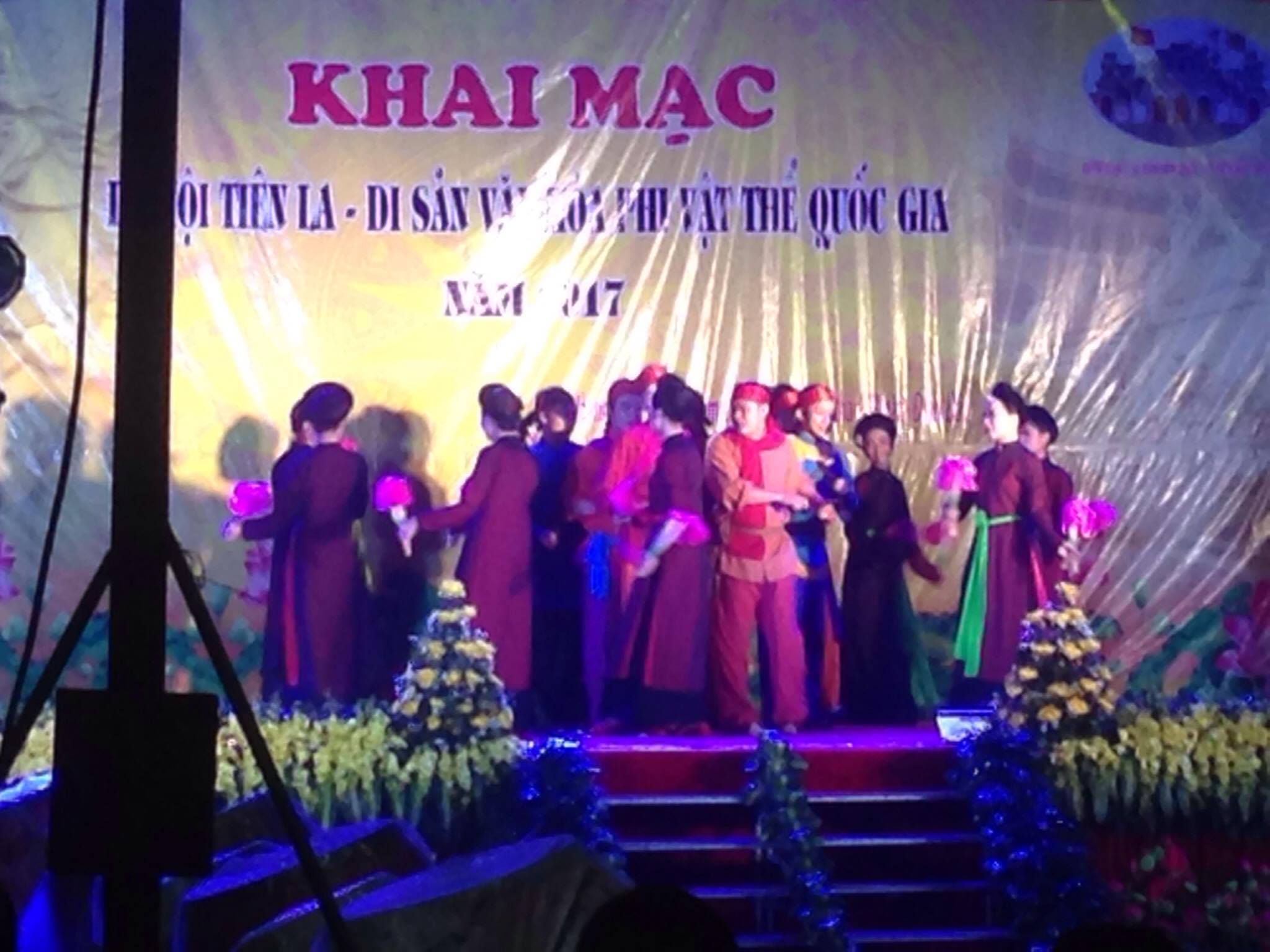 Lễ hội Ti&ecirc;n La 2017 đ&oacute;n h&agrave;ng vạn du kh&aacute;ch thập phương về Đền cầu b&igrave;nh an