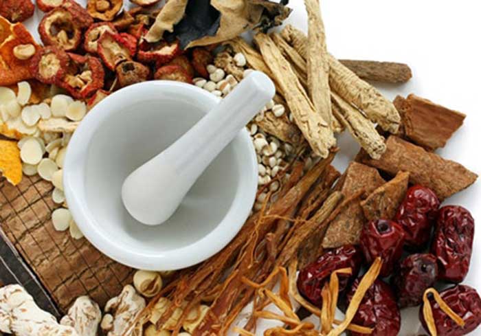 'Thần dược' S&acirc;m Ngọc Linh qu&yacute; đến đ&acirc;u m&agrave; gi&aacute; cả trăm triệu vẫn b&aacute;n chạy?
