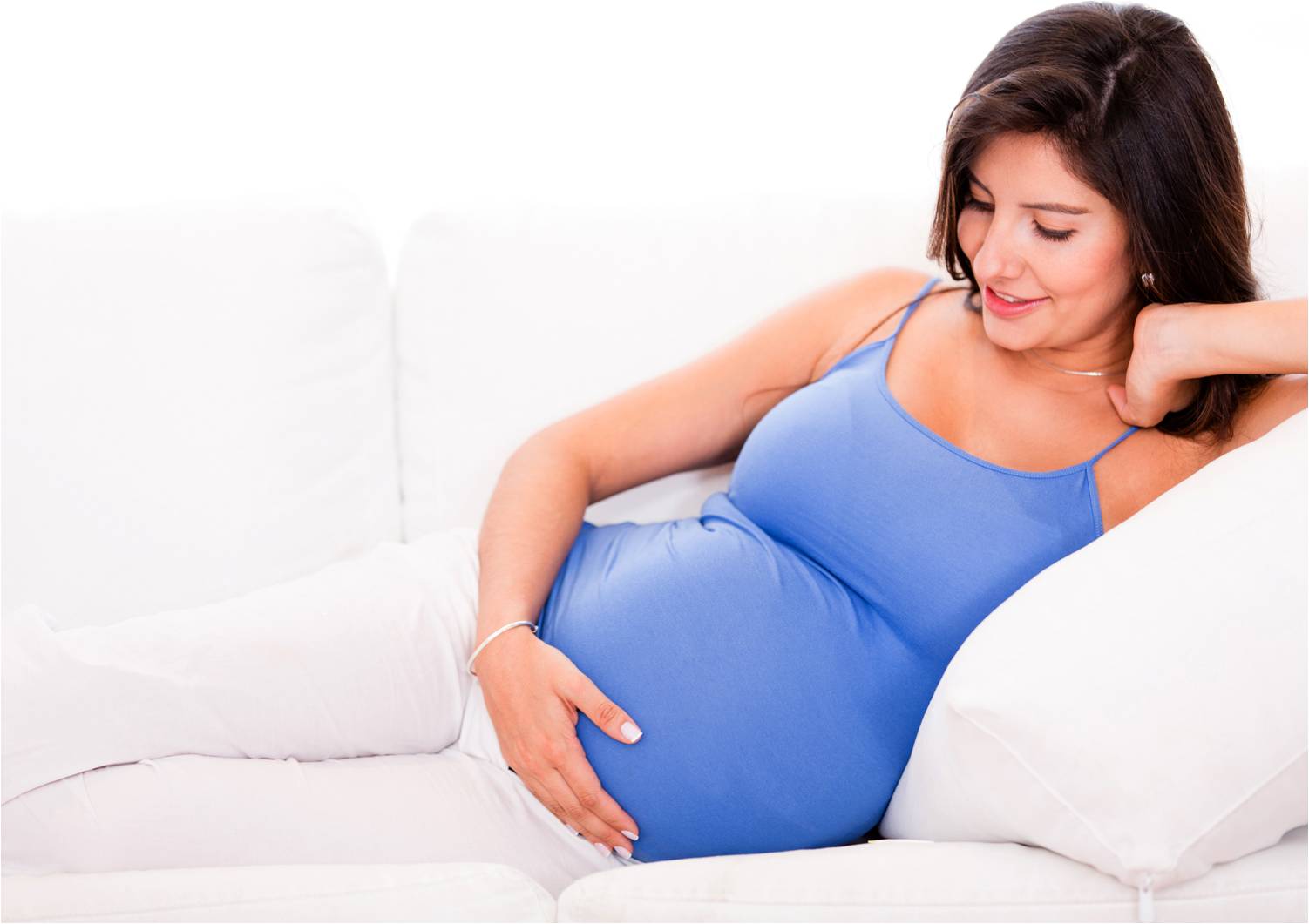 Gi&uacute;p phụ nữ mang thai khỏe mạnh trong tiết trời nắng n&oacute;ng