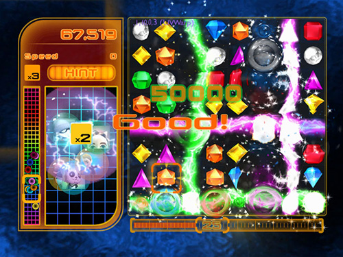 C&aacute;c vi&ecirc;n kim cương nổ tung trong game Bejeweled. 