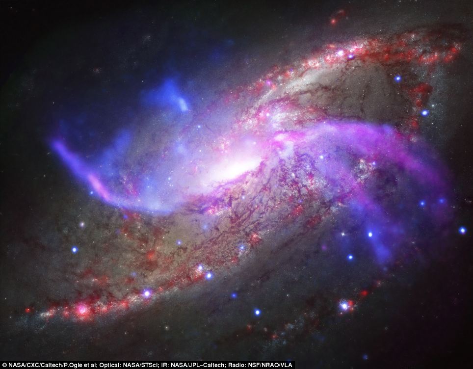 H&igrave;nh ảnh tổng hợp mới nhất của thi&ecirc;n h&agrave; NGC 4258, nơi c&oacute; hiện tượng &ldquo;ph&aacute;o hoa&rdquo; hiếm thấy&rdquo;