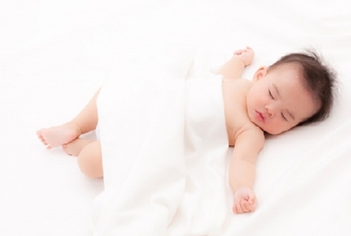 sử dụng điều h&ograve;a cho b&eacute;