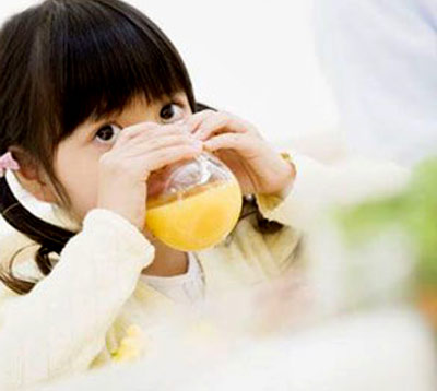 sử dụng điều h&ograve;a cho b&eacute;