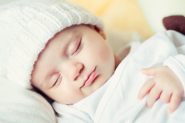 Kh&ocirc;ng n&ecirc;n bỏ qua những dấu hiệu buồn ngủ của trẻ sơ sinh