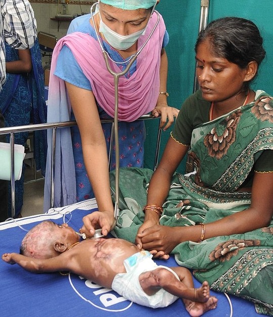 C&ocirc; K Rajeswari thừa nhận rằng đứa con kh&aacute;c của c&ocirc; Rahul cũng tự bốc ch&aacute;y v&agrave;o năm 2013