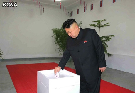 Nhà lãnh đạo Triều Tiên Kim Jong-Un đi bỏ phiếu bầu cử Nhà lãnh đạo Triều Tiên Kim Jong-Un đi bỏ phiếu bầu cử