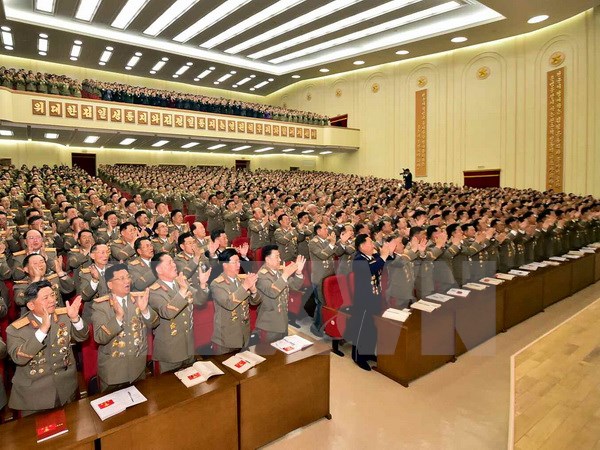 C&aacute;c đại diện qu&acirc;n đội nhất tr&iacute; t&aacute;n th&agrave;nh quyết định chọn &ocirc;ng Kim Jong Un đại diện cho Qu&acirc;n đội Nh&acirc;n d&acirc;n Triều Ti&ecirc;n tại Đại hội Đảng sắp tới