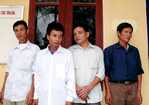 trộm cắp tr&acirc;u b&ograve;