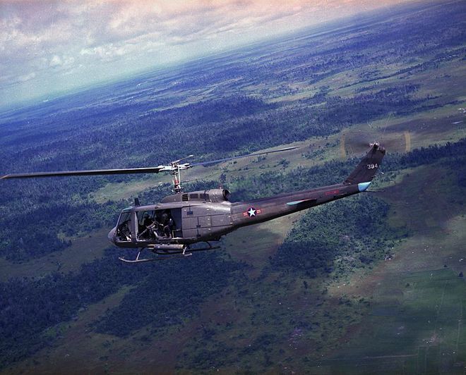 Khoảng hơn 7.000 chiếc trực thăng qu&acirc;n sự UH-1 đ&atilde; tham gia chiến tranh Việt Nam